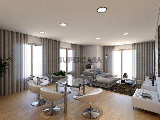 T2 Novo com Lugar de Garagem e 28m² de Espaços Exteriores | Correios 185 Montijo 1