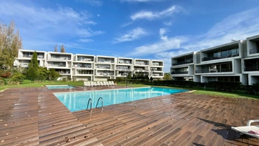 Piscina e Condomínio