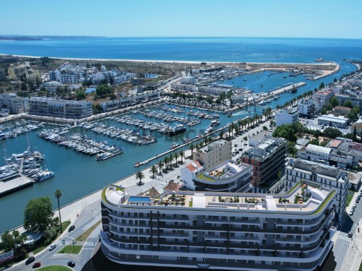 Apartments in a luxury condominium with a Spa and rooftop Jacuzzi offering stunning sea views