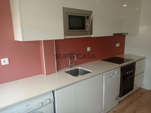 Apartamento T2 em Casal de São Brás, Amadora
