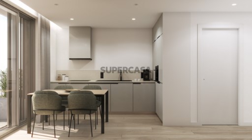 Comprar apartamento T0+1 com garagem, terraço e jardim no Bonfim, Porto