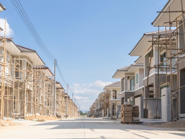 Produção na construção cresce 1,8% em julho